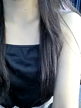 Snapshot of _Linez_ chatting on September 20, 2025, 5:25 pm  Linez  online show from September 20, 2025, 5:25 pm