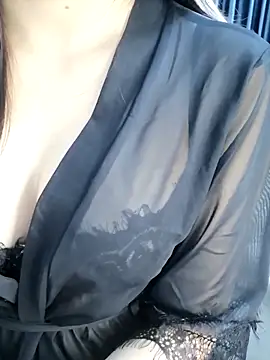  Linez  online show from November 28, 2025, 5:04 pm