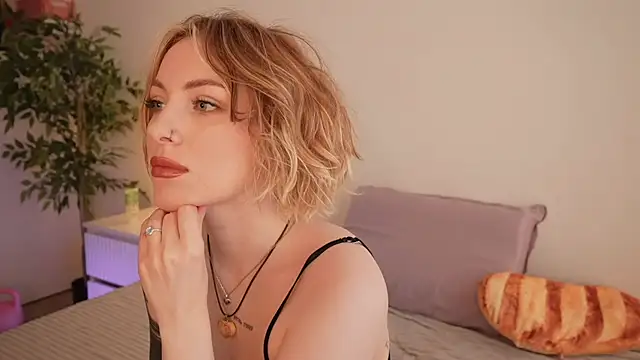 kris69kiss online show from March 31, 2026, 1:22 pm