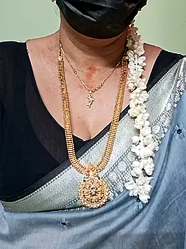 ananya956 online show from February 27, 2025, 5:13 am