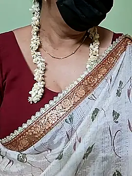 ananya956 online show from March 13, 2025, 1:07 pm