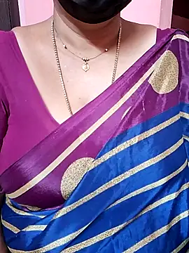 ananya956 online show from November 4, 2025, 12:10 am