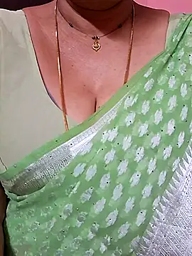 ananya956 online show from April 9, 2026, 9:42 pm