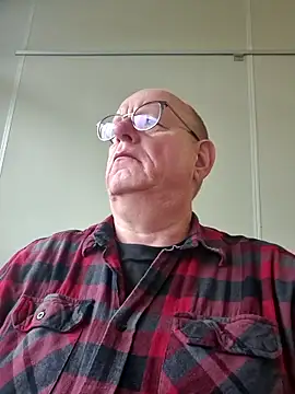 Snapshot of andrejoyfull64 chatting on October 16, 2025, 8:15 am andrejoyfull64 online show from October 16, 2025, 8:15 am