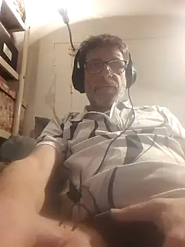 felice66 online show from February 2, 2025, 2:34 pm