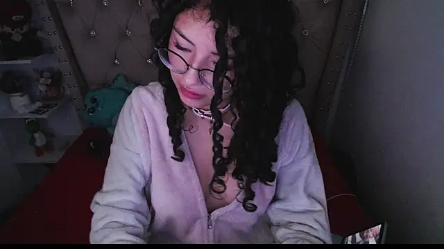 CherieCurl online show from November 10, 2025, 3:16 am