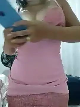 Snapshot of BrendaBittencourt chatting on December 2, 2024, 11:07 pm BrendaBittencourt online show from December 2, 2024, 11:07 pm