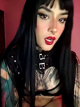 Snapshot of taaylor33 chatting on December 7, 2024, 5:26 am taaylor33 online show from December 7, 2024, 5:26 am