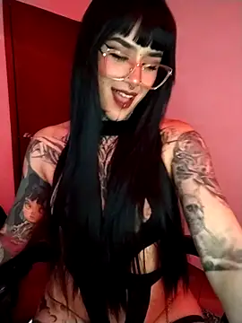 Snapshot of taaylor33 chatting on December 22, 2024, 8:27 am taaylor33 online show from December 22, 2024, 8:27 am