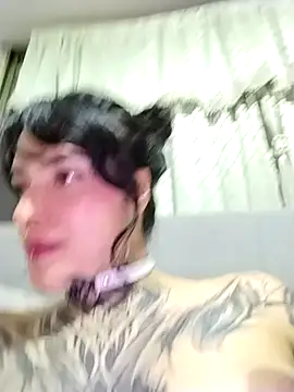 taaylor33 online show from November 21, 2025, 4:55 am