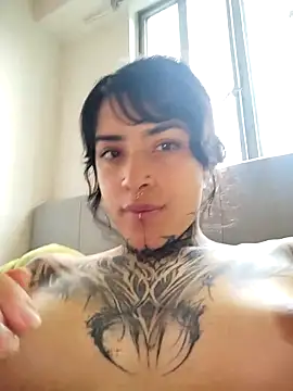 taaylor33 online show from November 21, 2025, 7:56 pm