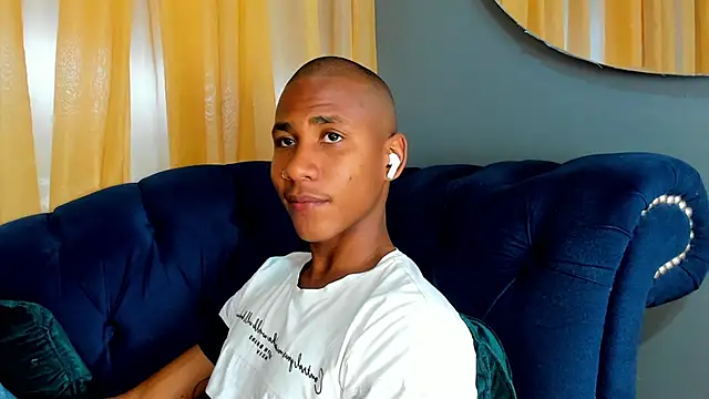 Ethan Fox11 online show from March 7, 2025, 1:51 pm