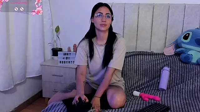 Snapshot of anny_roberts chatting on October 27, 2025, 11:25 am anny roberts online show from October 27, 2025, 11:25 am