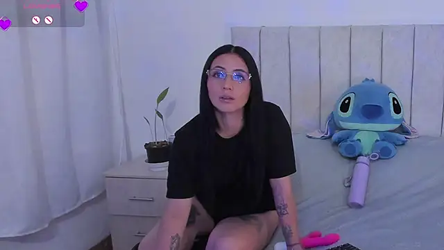 Snapshot of anny_roberts chatting on November 21, 2025, 10:19 pm anny roberts online show from November 21, 2025, 10:19 pm