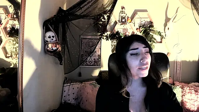 SheryLee online show from October 16, 2025, 10:33 pm