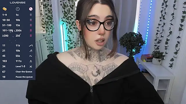 Dixi Pixi  online show from April 24, 2026, 5:43 am