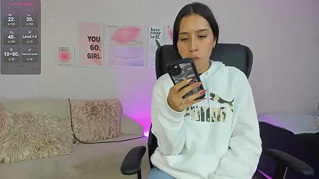Snapshot of MissSussy chatting on February 8, 2025, 3:08 am MissSussy online show from February 8, 2025, 3:08 am
