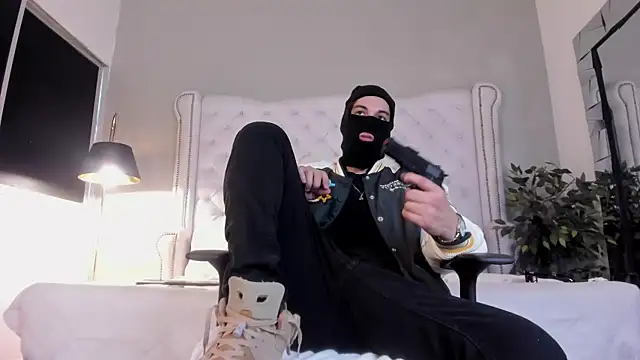 Karimferrer online show from October 29, 2025, 7:26 pm