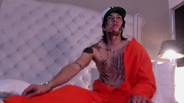 Karimferrer online show from October 31, 2025, 8:10 pm