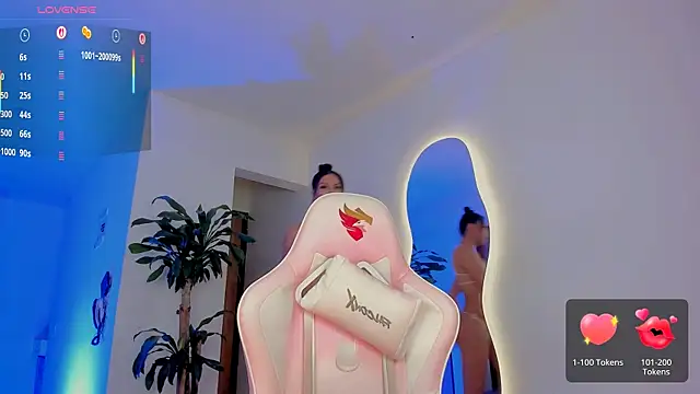 Pretty Mariangel online show from December 23, 2025, 10:57 am