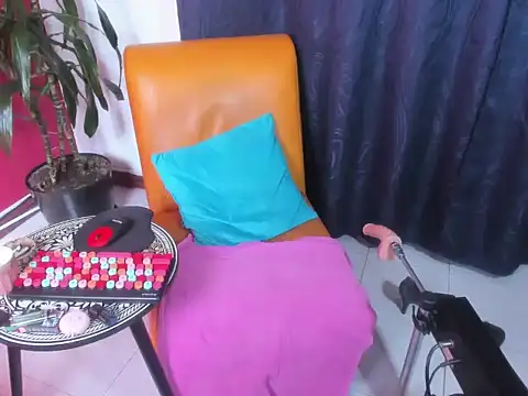 BrendaSex Hot online show from November 4, 2025, 7:57 pm