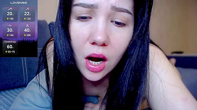 AlexaCruze online show from January 14, 2025, 8:04 pm