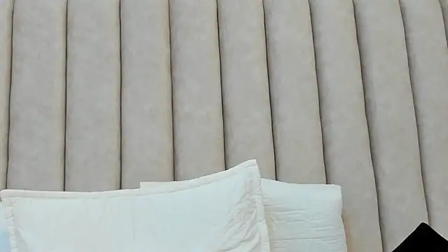 FreyaMoller online show from January 29, 2025, 10:32 pm