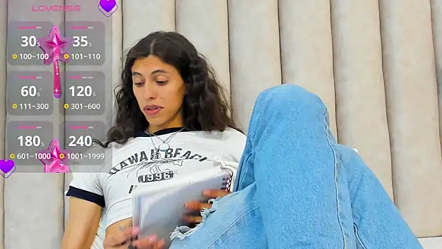 FreyaMoller online show from February 18, 2025, 11:52 pm