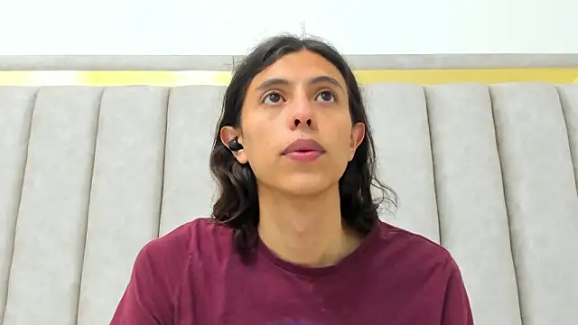 FreyaMoller online show from March 6, 2026, 6:48 pm