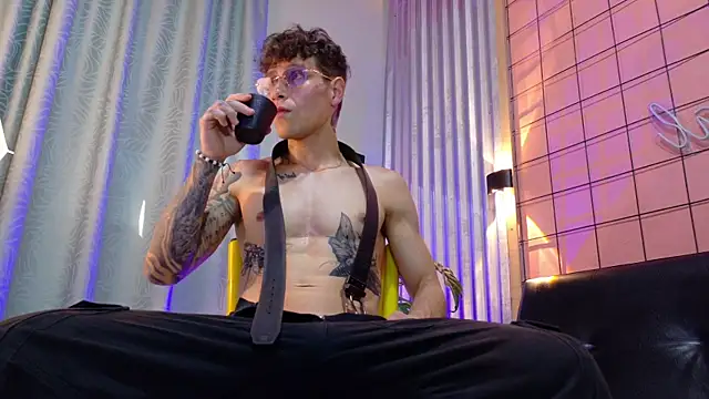 french sexx online show from January 17, 2026, 7:06 pm