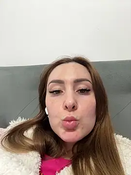 kimmie meow online show from March 15, 2026, 8:26 pm