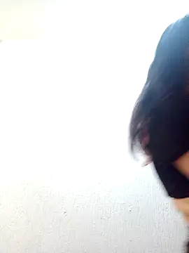 Hanha00 online show from October 30, 2025, 5:35 pm