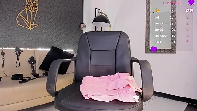 RACHEL EV online show from December 24, 2024, 5:13 pm