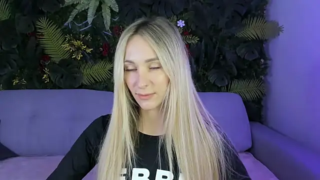 Horny Blond online show from October 20, 2025, 8:04 am