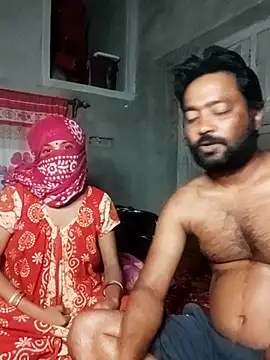 Young couple143 online show from December 2, 2025, 9:36 am