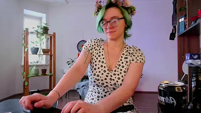 alisahug online show from January 27, 2025, 7:35 am