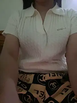 Tuongvy05 online show from March 6, 2025, 1:35 pm