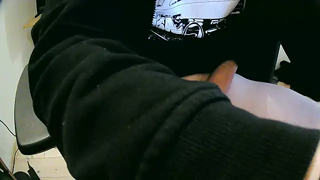 skinnyandthick online show from March 2, 2025, 7:10 am