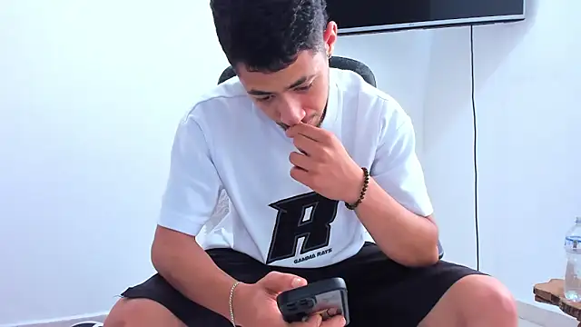 Chandler ken online show from April 29, 2026, 5:41 pm
