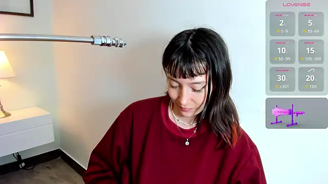 lizzy davis 1 online show from November 12, 2025, 4:13 am