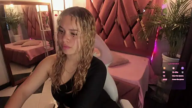 Haelycute online show from January 21, 2025, 11:13 am