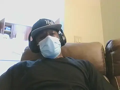 DreamvilleINC online show from September 28, 2025, 3:34 am