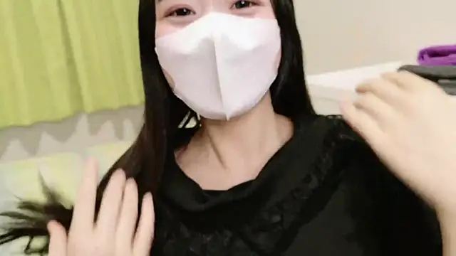 Mia--meow online show from January 28, 2025, 12:54 pm