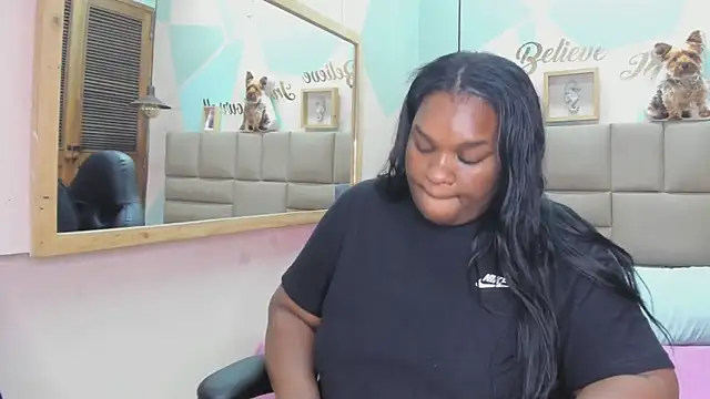 lilybaudyn  online show from February 23, 2025, 11:11 am