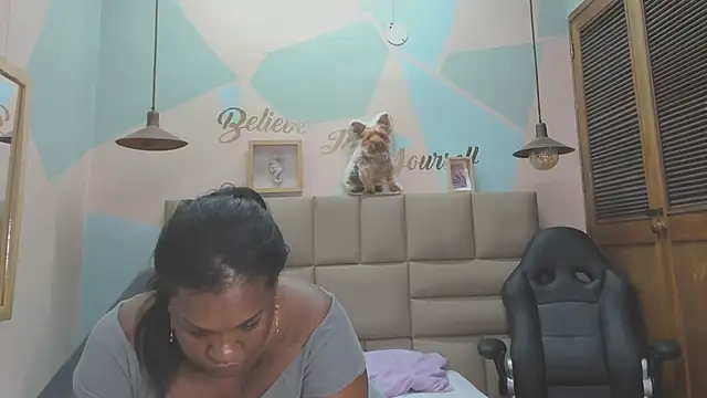 lilybaudyn  online show from February 28, 2025, 11:25 am