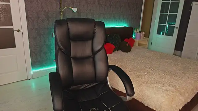 Snapshot of Daniela_Kitty_ chatting on October 14, 2025, 7:53 am Daniela Kitty online show from October 14, 2025, 7:53 am