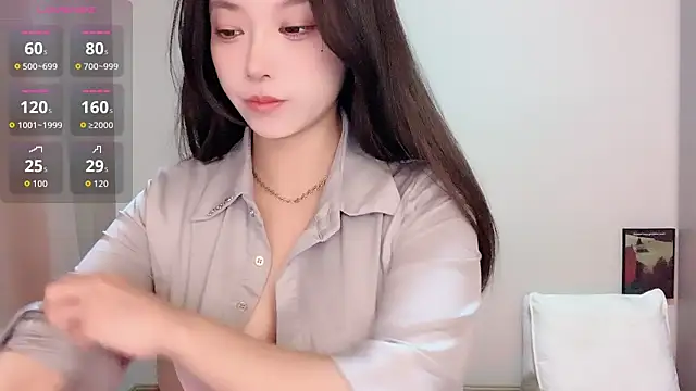 hhjiaxuan online show from March 23, 2026, 4:22 pm