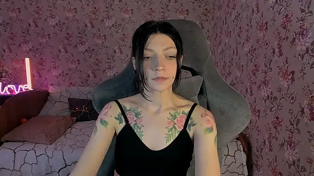 Lolly Haze online show from November 13, 2025, 4:00 am