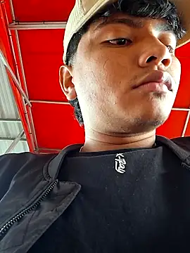  Ottis  online show from November 19, 2025, 6:19 pm