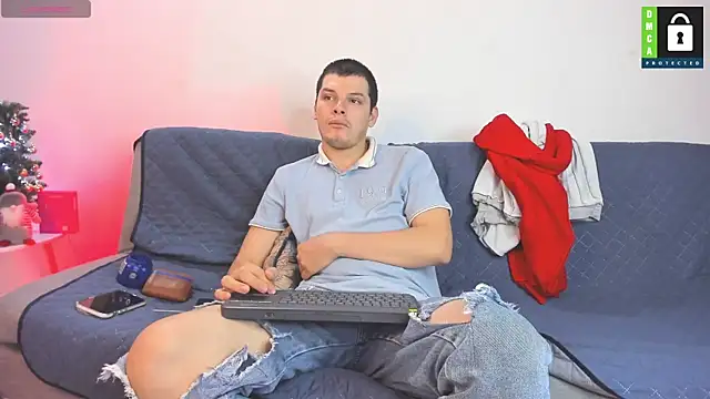  Ottis  online show from December 15, 2025, 11:42 pm